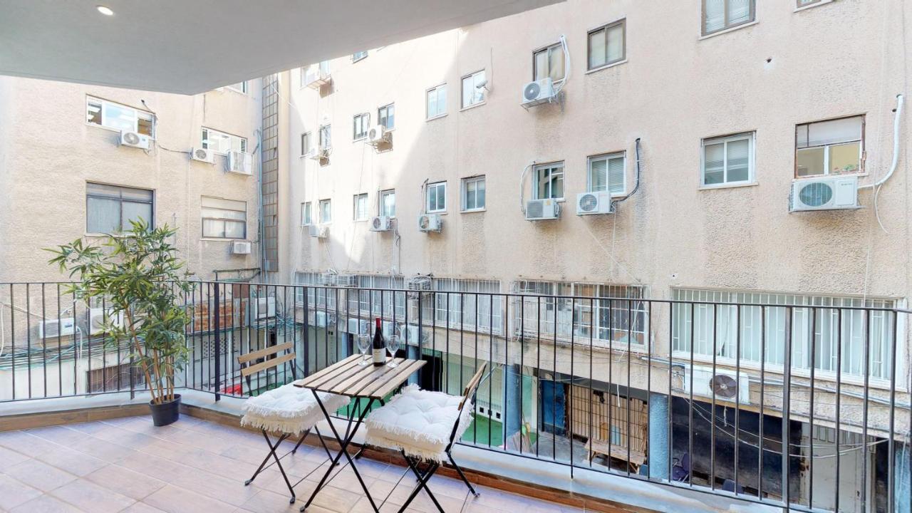 Comfortable Apartment With Balcony By Holyguest テル・アビブ エクステリア 写真